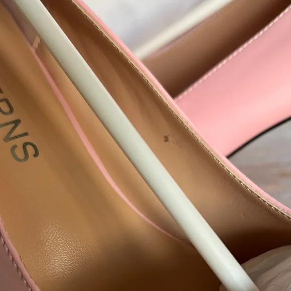 Bubblegum Pink Patent Heels - Picture 4 of 7